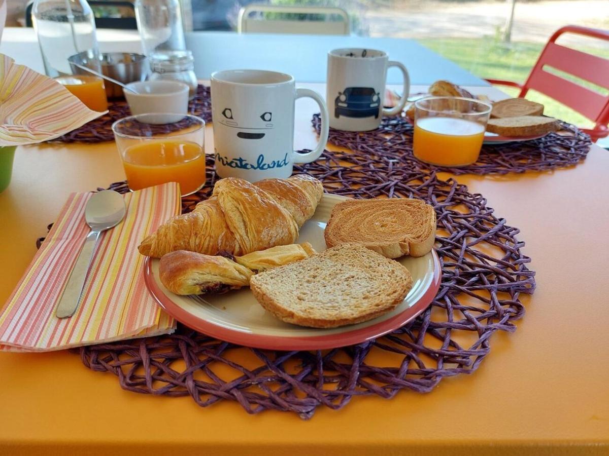 Miataland Bed & Breakfast Collazzone Eksteriør bilde